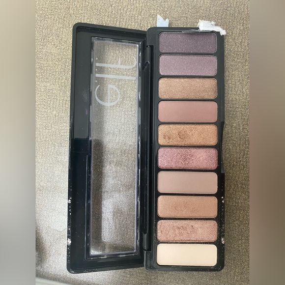 Elf Nude coloured pallet with glittery eye shadow selections and none glittery - Picture 2 of 2